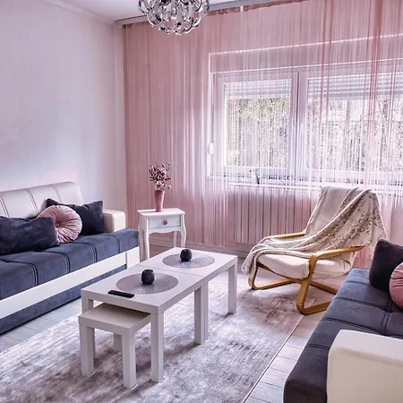 Apartment Alice'S Dream With Free Garage Sarajevo Exterior photo